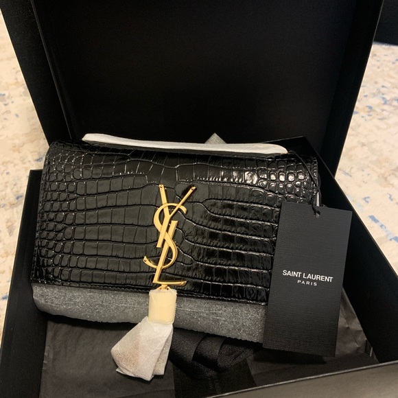 Brand new YSL small Kate purse with gold chain and tassel - Picture 3 of 3